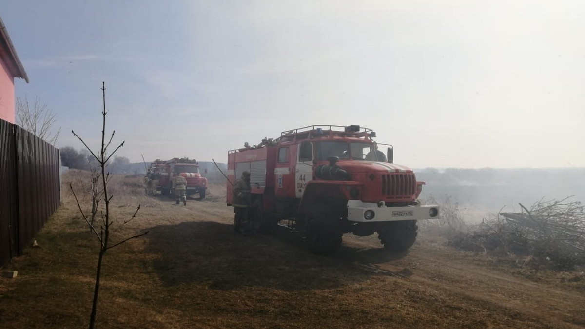 Село Панино Спасского района отстояли от огня - ИЗДАТЕЛЬСТВО «ПРЕССА»