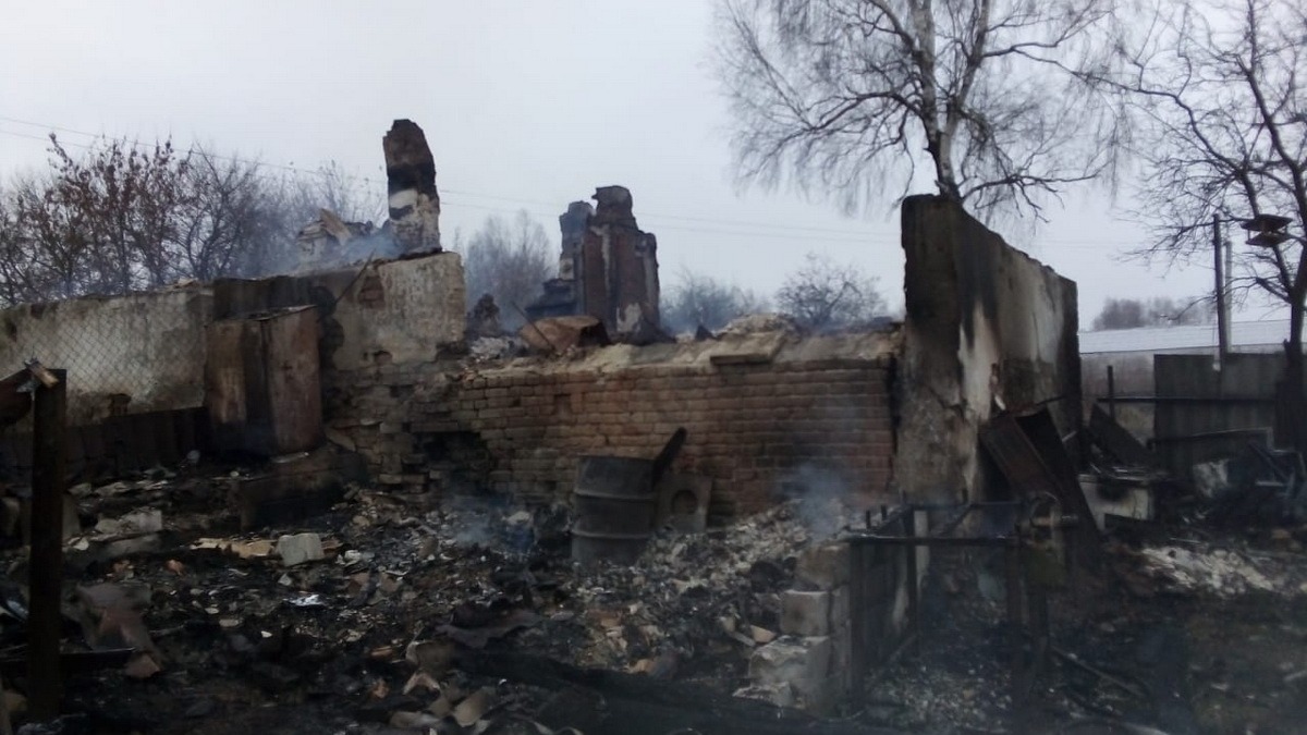 Пожар в ночь на пятницу оставил без жилья две семьи в чучковском селе -