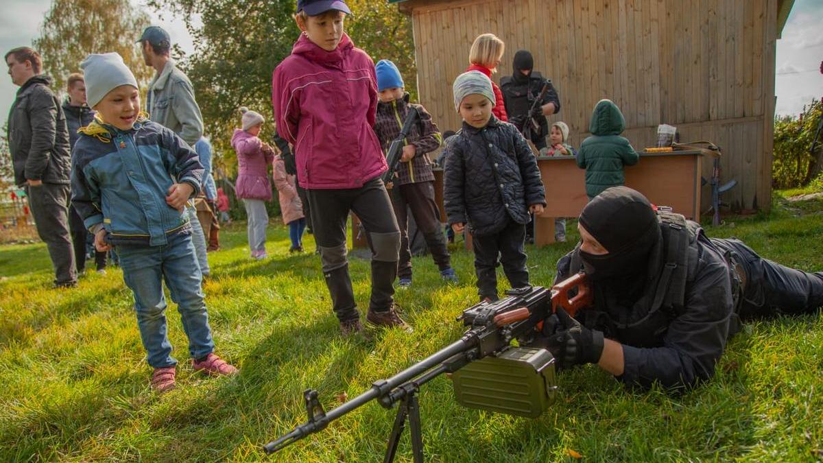 В Путятинский социально-реабилитационный центр с подарками приехали