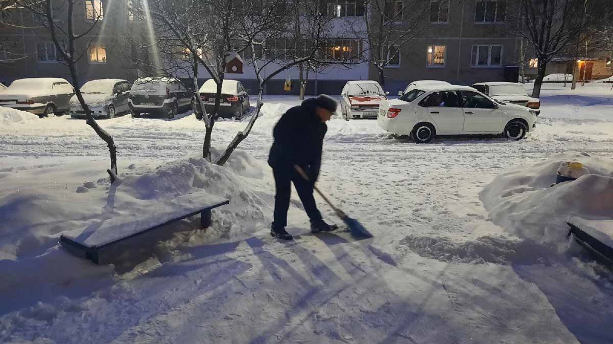 Жилинспекция проверила уборку снега в 312 дворах, в 65 нашли нарушения |  12.01.2022 | Рязань - БезФормата