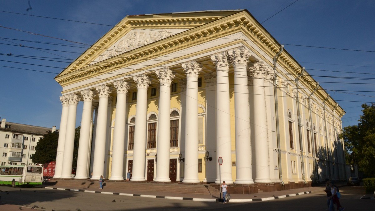 Театр драмы рязань. Театральный район Рязань. Рязанский драматический театр после ремонта фото. Театр драмы Рязань 1 ярус это где?.