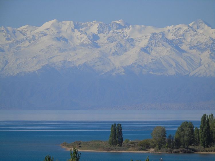 Горы киргизии фото в иссык куле