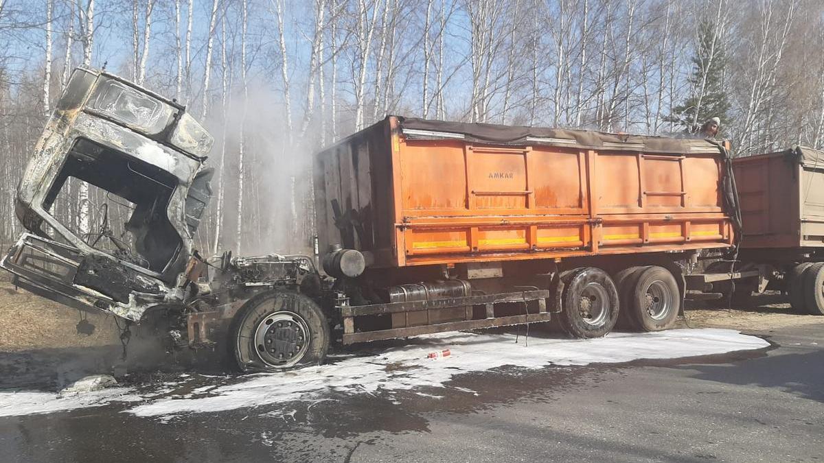 В Сапожковском районе загорелся зерновоз | 12.04.2023 | Рязань - БезФормата