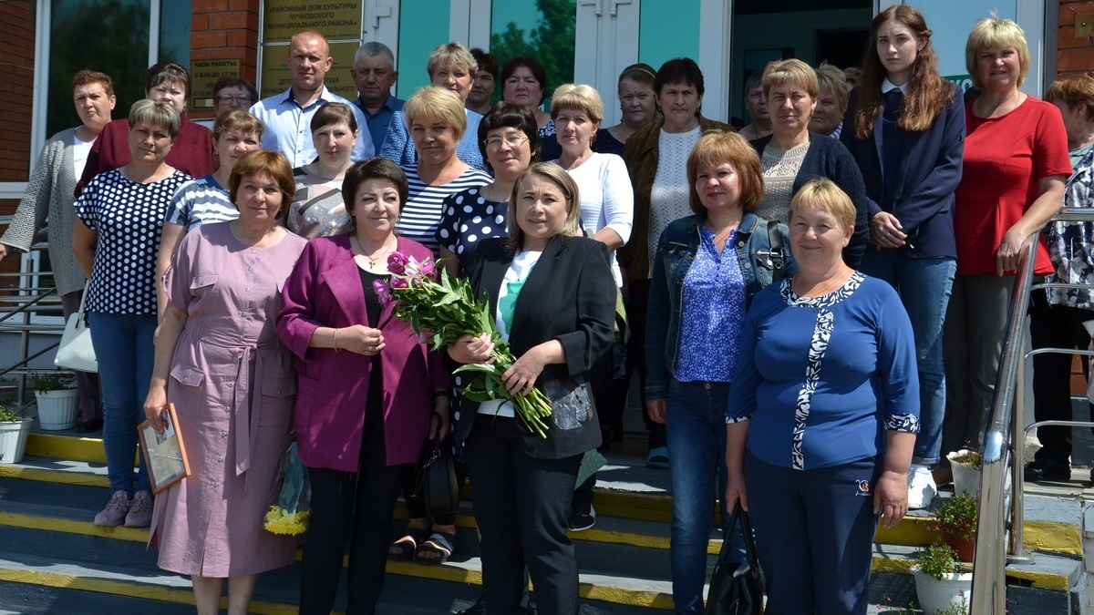 Чучковских соцработников поздравили с профессиональным праздником |  08.06.2023 | Рязань - БезФормата