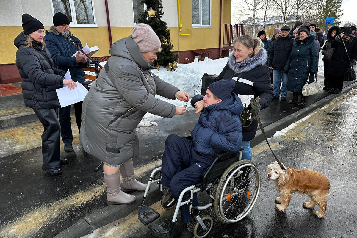 В Кораблинском районе жителям аварийных домов вручили ключи от новых  квартир | 09.01.2024 | Рязань - БезФормата