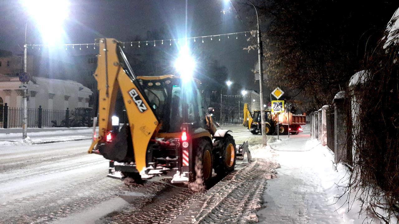 Этой зимой городские службы вывезли из Рязани в 4,5 раза больше снега, чем