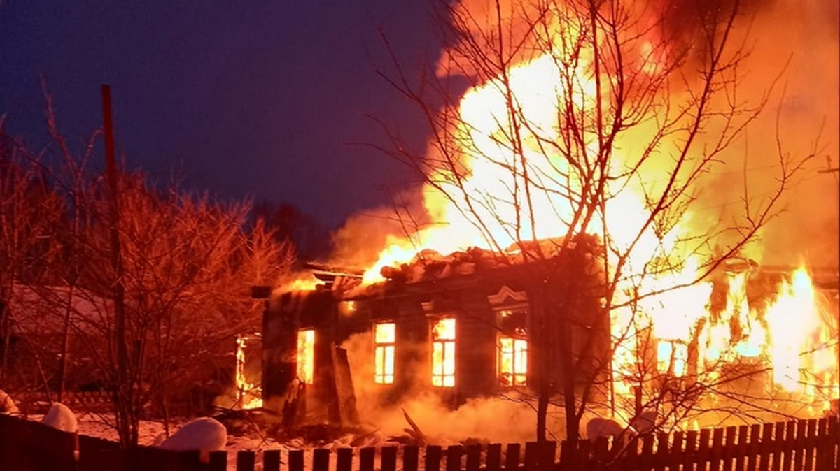 В селе Нестерово Пителинского района сгорел жилой дом | 03.02.2024 | Рязань  - БезФормата