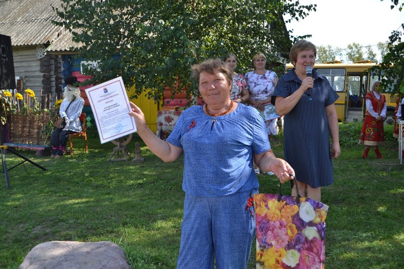 Погода в марфинке. День деревни Марфинка Сапожковского. День села. КФХ Гусев Сапожковский район. Площадь Сапожковского района в гектарах.