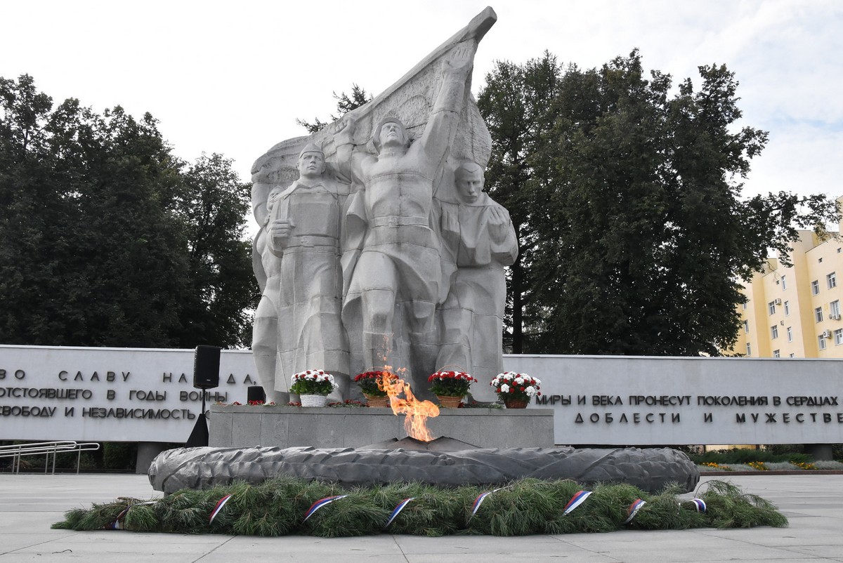 Курск рязань. Монумент Победы Рязань. Площадь Победы Рязань.