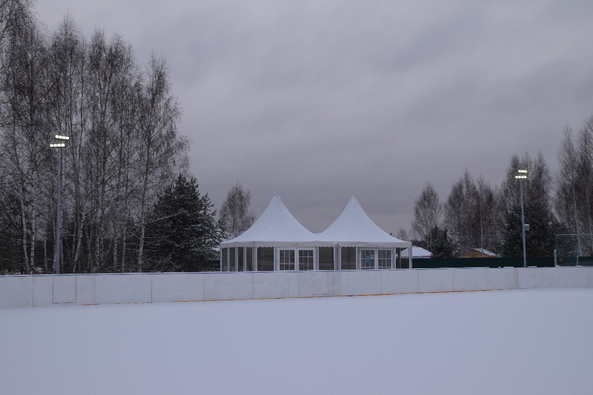 В спасском селе Орехово открыли новый каток и детскую площадку | 15.12.2021  | Рязань - БезФормата