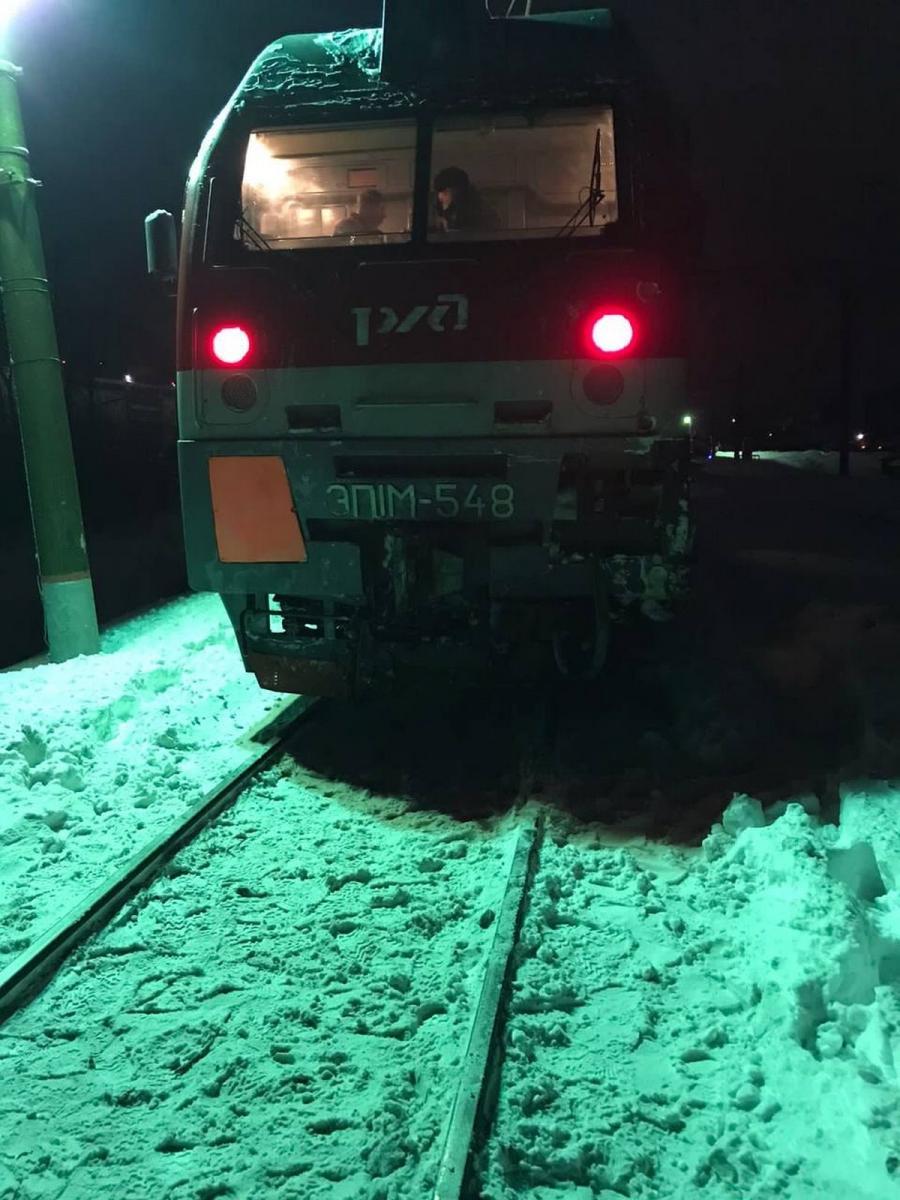 В Рязанском районе столкнулись фура и электровоз | 16.12.2023 | Рязань -  БезФормата