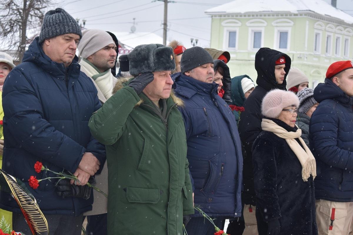 В Касимове почтили память погибших на Афганской войне | 15.02.2023 | Рязань  - БезФормата