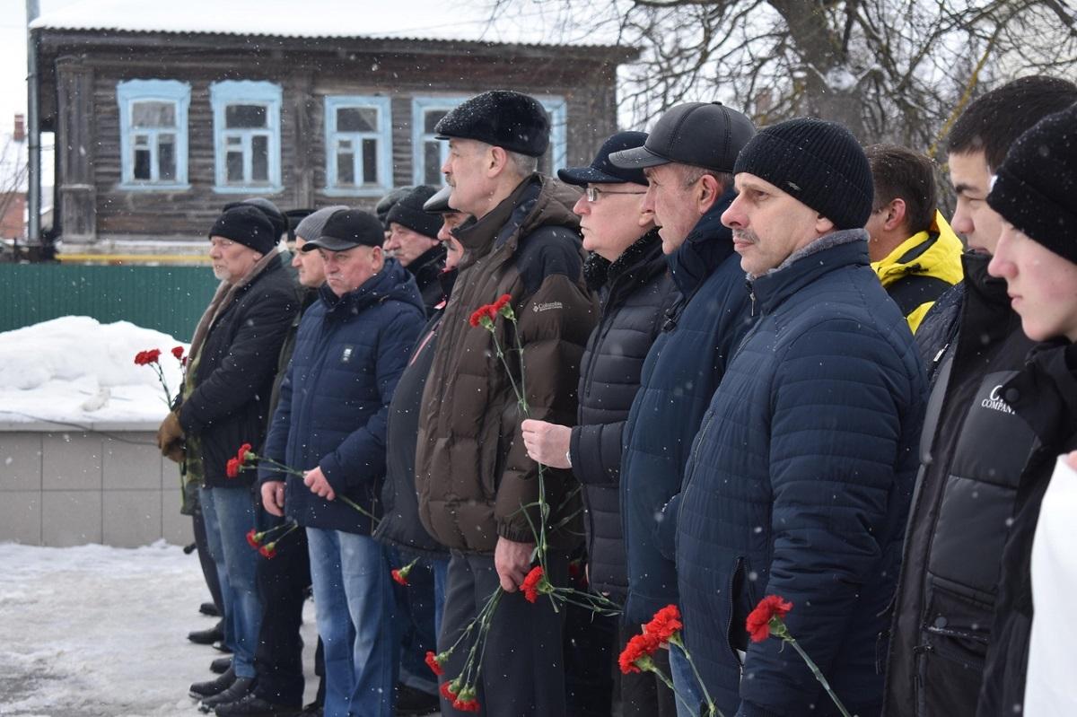 В Касимове почтили память погибших на Афганской войне | 15.02.2023 | Рязань  - БезФормата