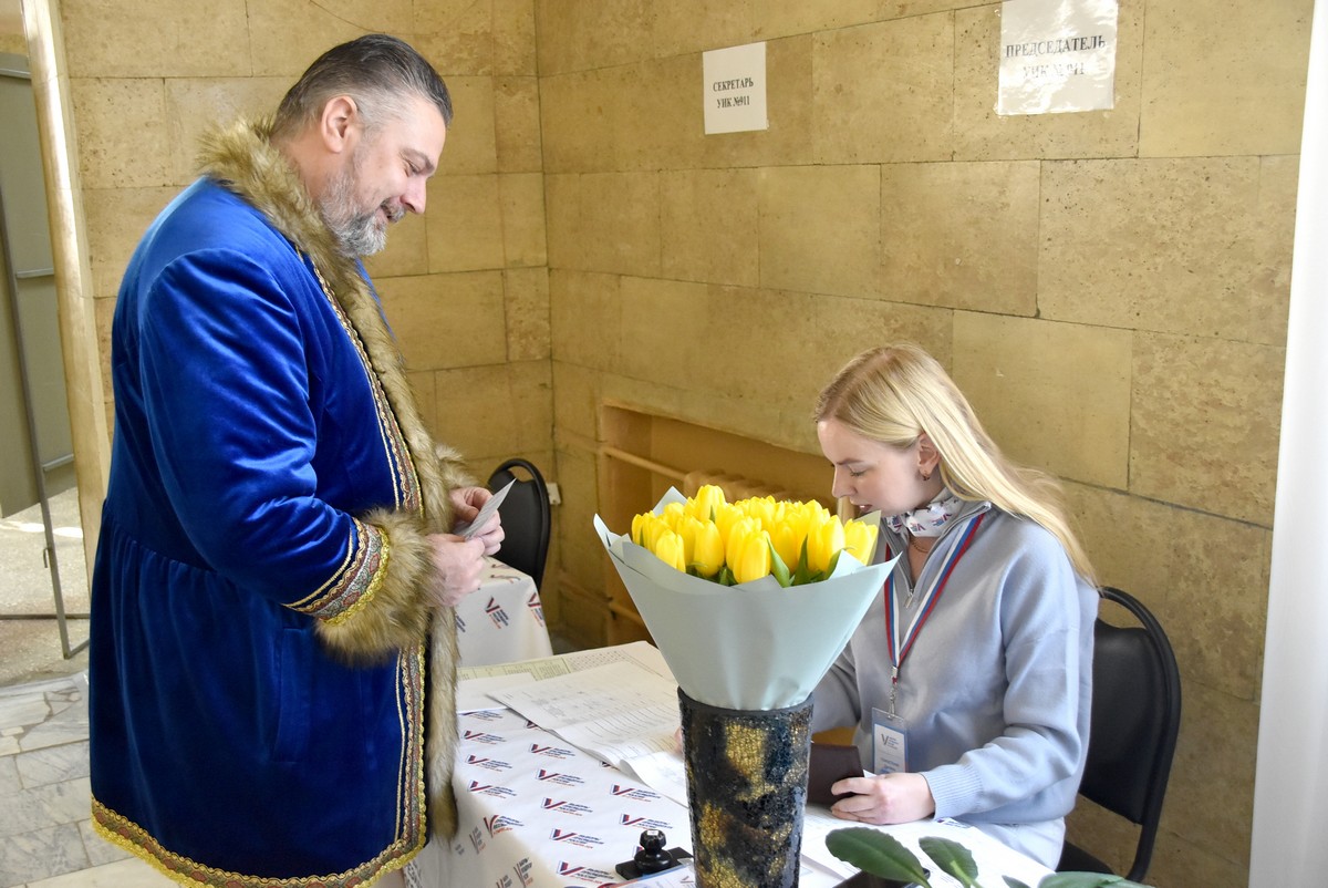 В Рязани проголосовали участники ансамбля «Отрада» | 16.03.2024 | Рязань -  БезФормата