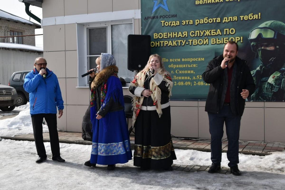 В селе Успенском Скопинского района проголосовали цыгане | 17.03.2024 |  Рязань - БезФормата