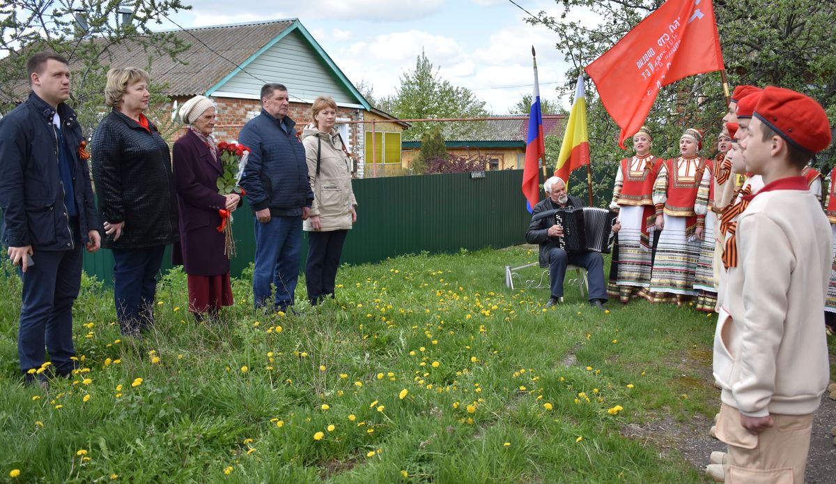 В Ряжске провели персональные парады для ветеранов | 08.05.2023 | Рязань -  БезФормата