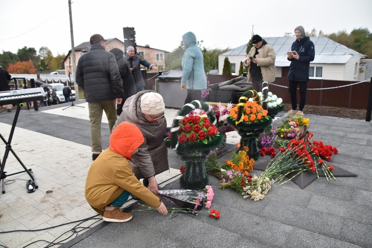 В Петровичах Спасского района открыли обновленный монумент участникам  Великой Отечественной войны | 16.10.2023 | Рязань - БезФормата