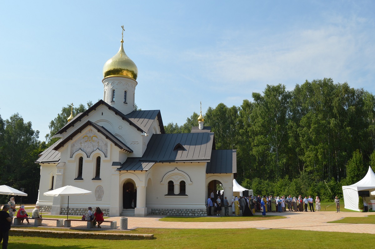 В Касимовском районе освятили храм святых Петра и Февронии | ИЗДАТЕЛЬСТВО  «ПРЕССА»