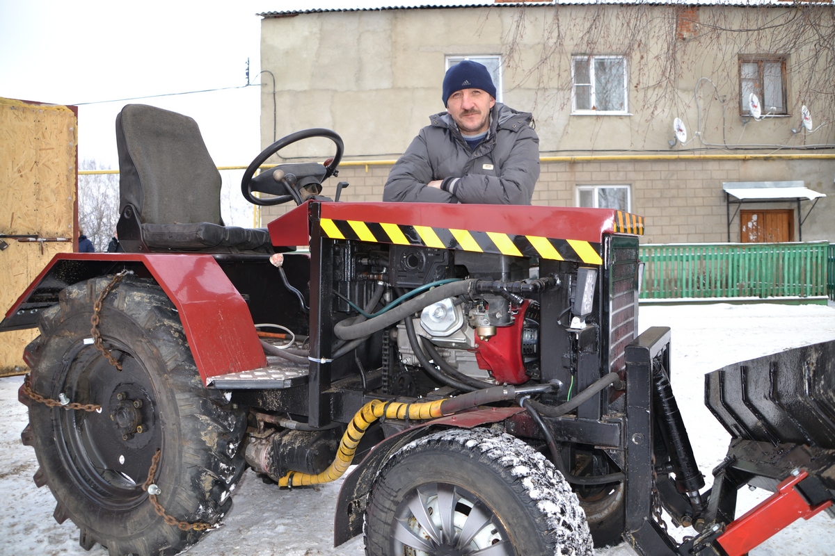 Трактор из старых автомобилей собрал сапожковец | ИЗДАТЕЛЬСТВО «ПРЕССА»