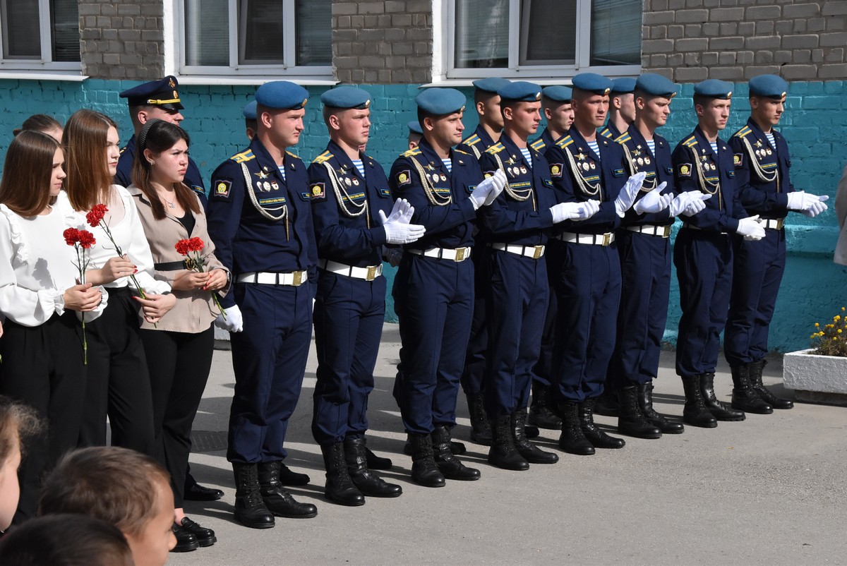 В Рязани открыли мемориальную доску Герою России Павлу Кривову | 04.09.2023  | Рязань - БезФормата